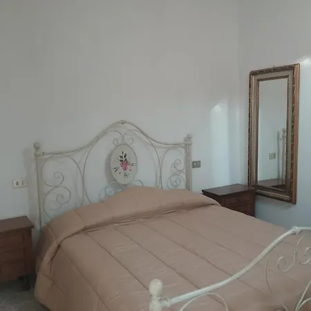 Le Tre Rose Apartment *